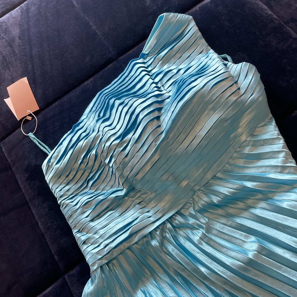 NWT Elegant One-Shoulder Lined Satin Dress in Sky Blue 8 - Picture 16 of 16